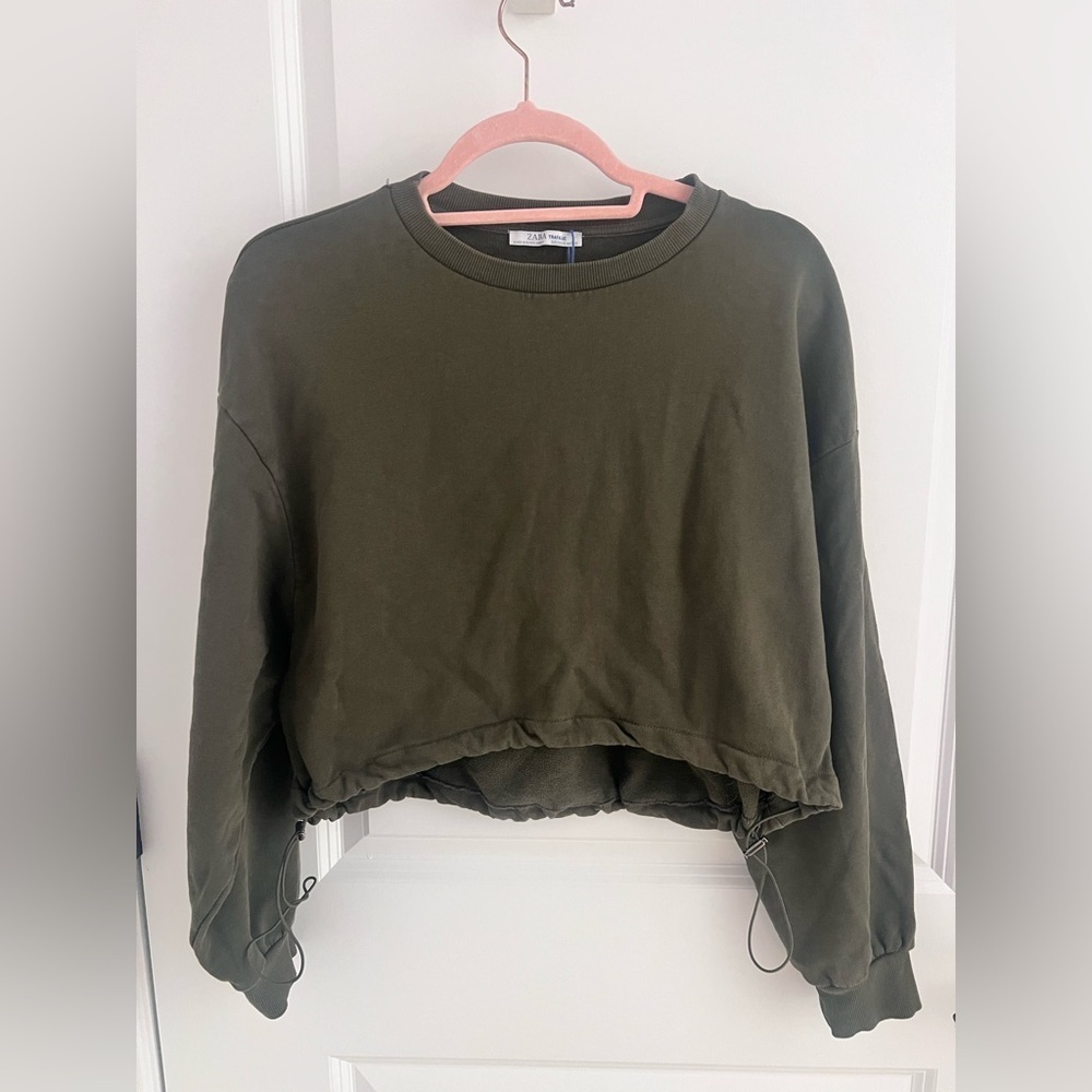 Zara Dark Green Cropped Sweatshirt
